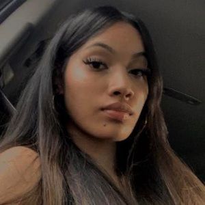 Meet your Posher, Mae grace